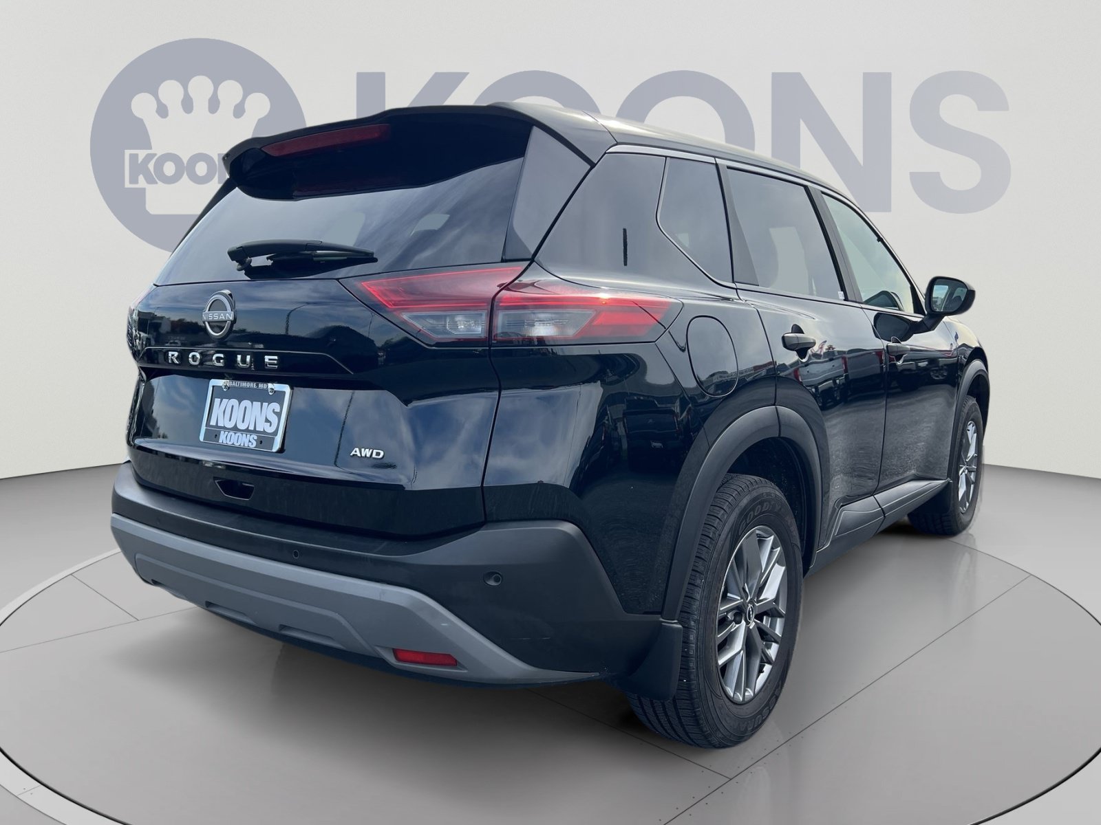 Used 2023 Nissan Rogue S AWD/4WD image 7