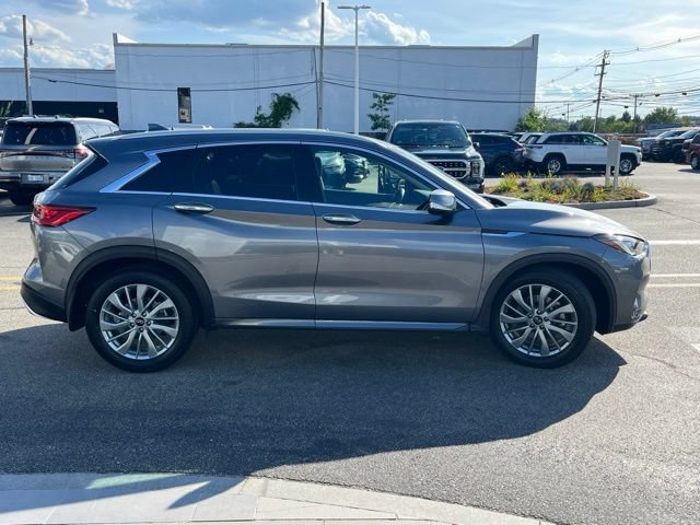 Used 2023 INFINITI QX50 Luxe AWD/4WD image 7