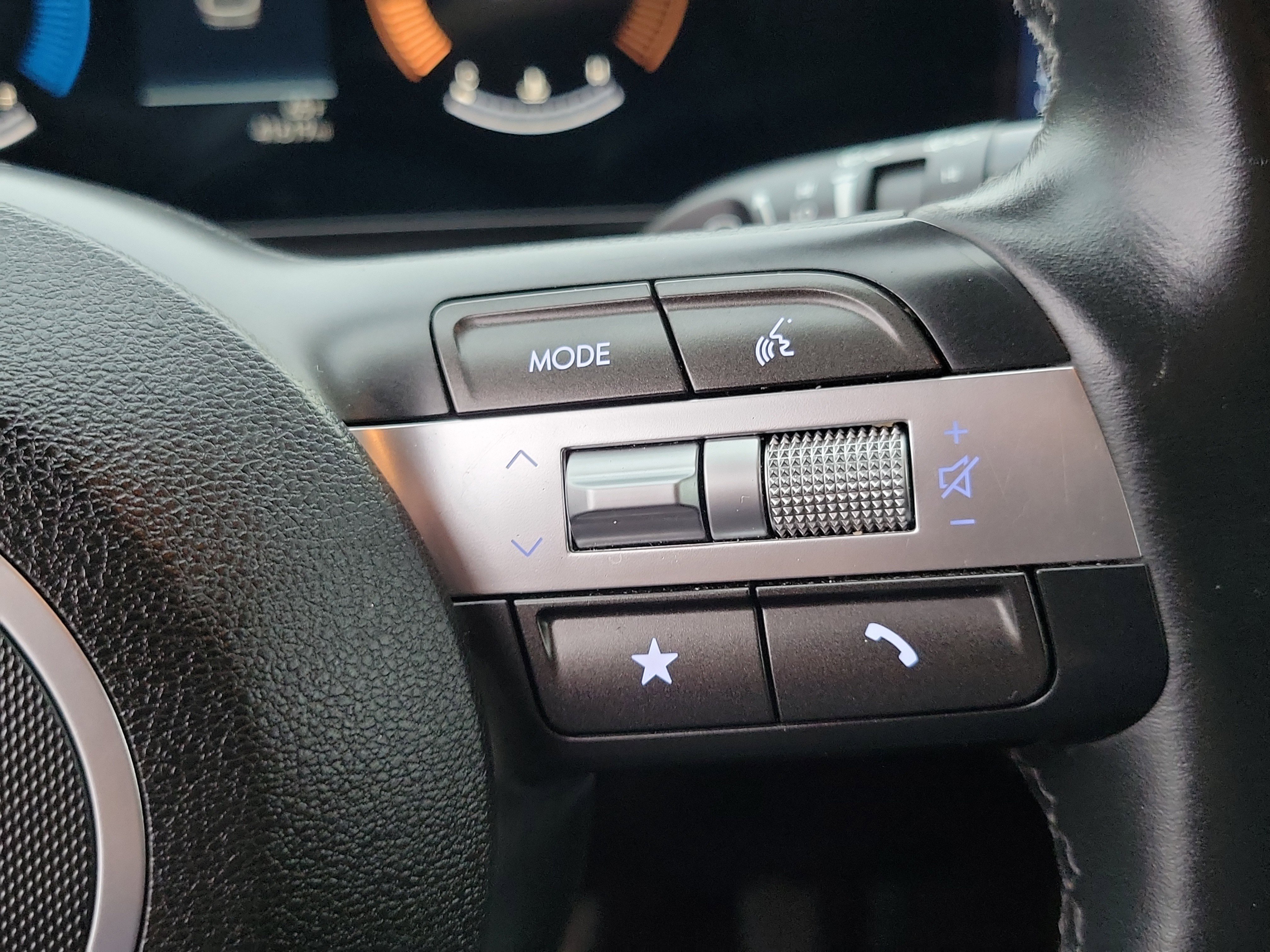 Certified 2024 Hyundai Kona SEL AWD/4WD image 10