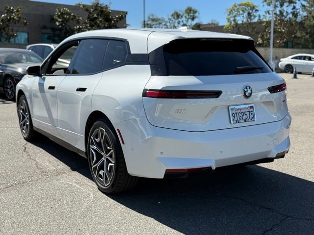 Used 2026 BMW iX xDrive45 w/ Climate Comfort Package image 12