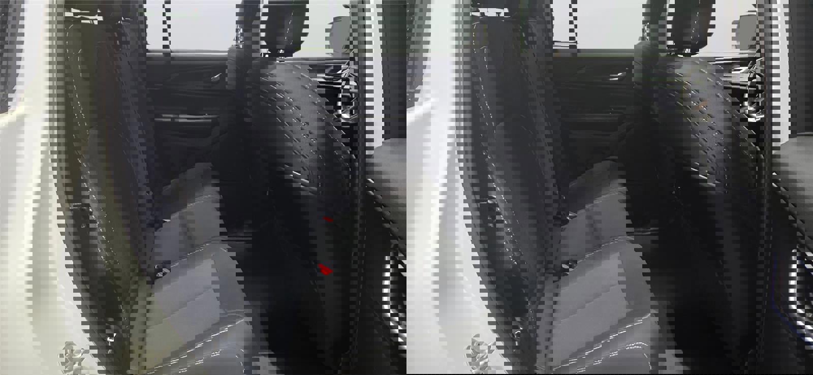 Used 2023 Jeep Grand Cherokee Laredo image 18