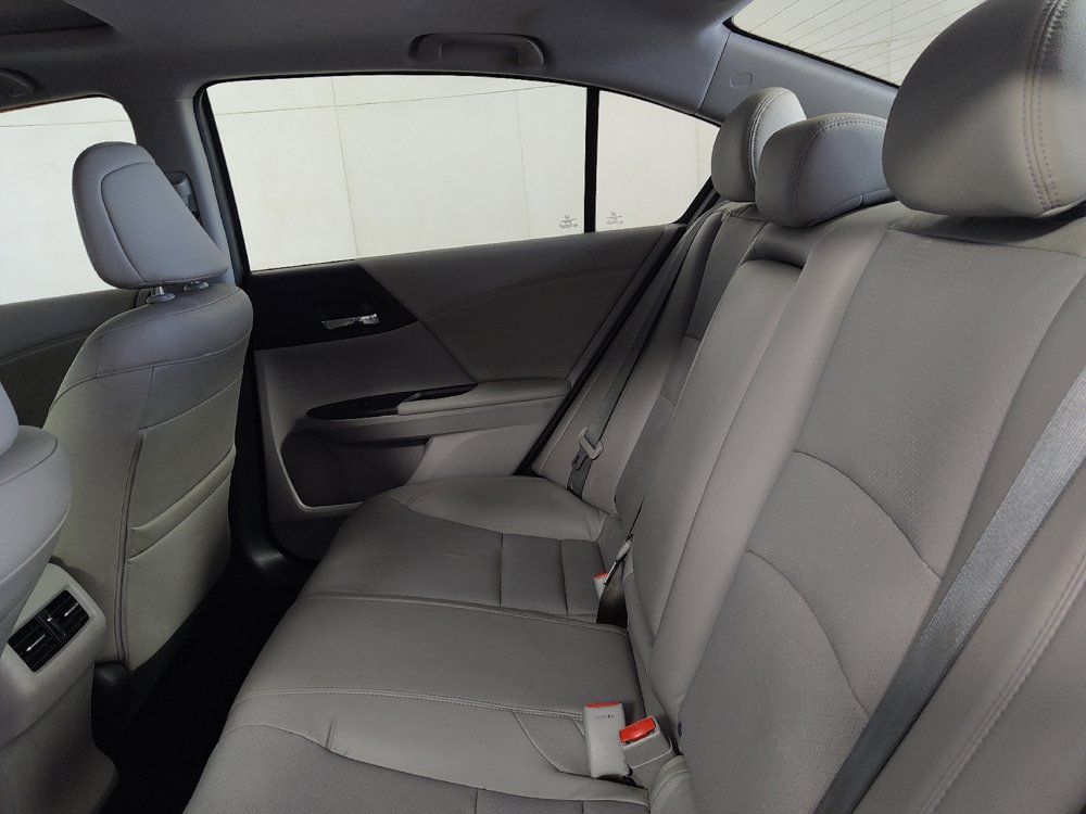 Used 2017 Honda Accord EX-L image 18