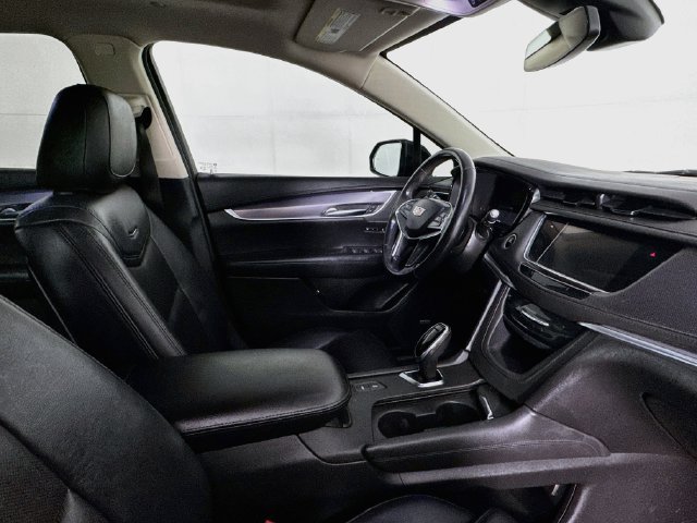 Used 2019 Cadillac XT5 Premium Luxury FWD image 26