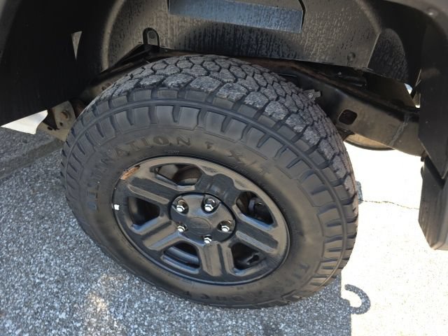 Used 2017 Jeep Wrangler Unlimited Sport w/ Connectivity Group AWD/4WD image 29