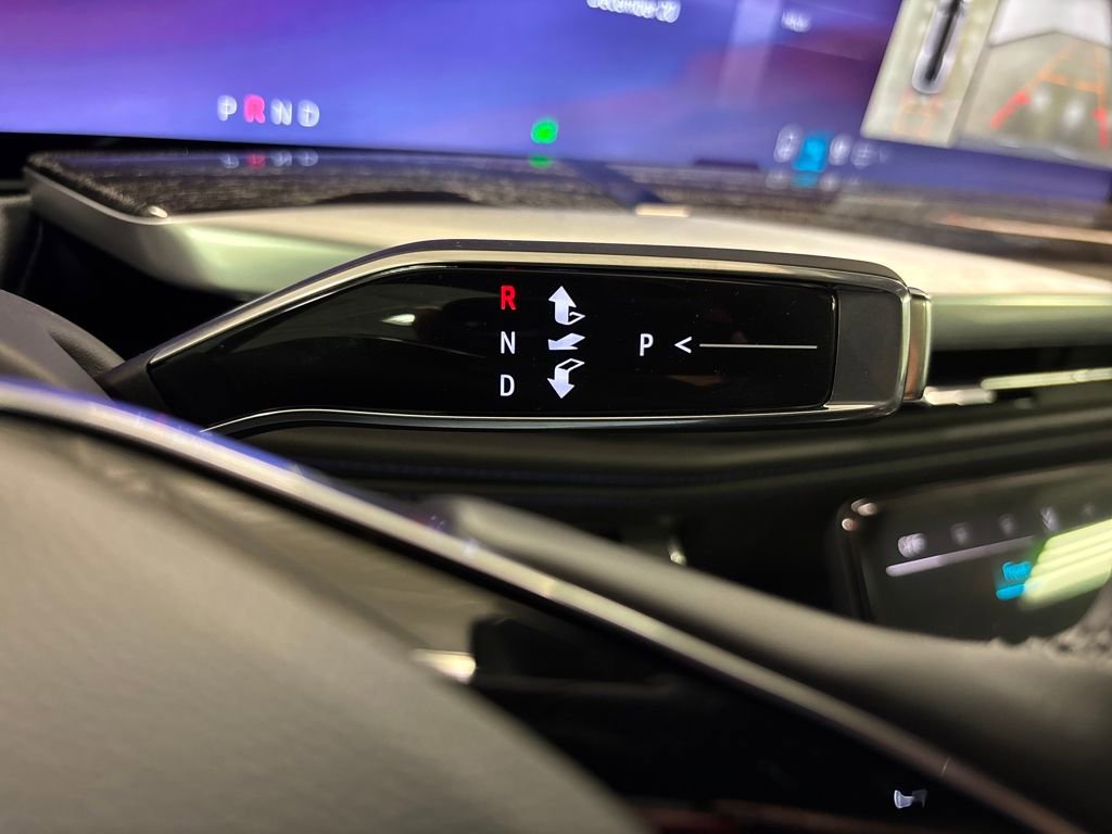 New 2026 Cadillac Escalade IQL Luxury image 44