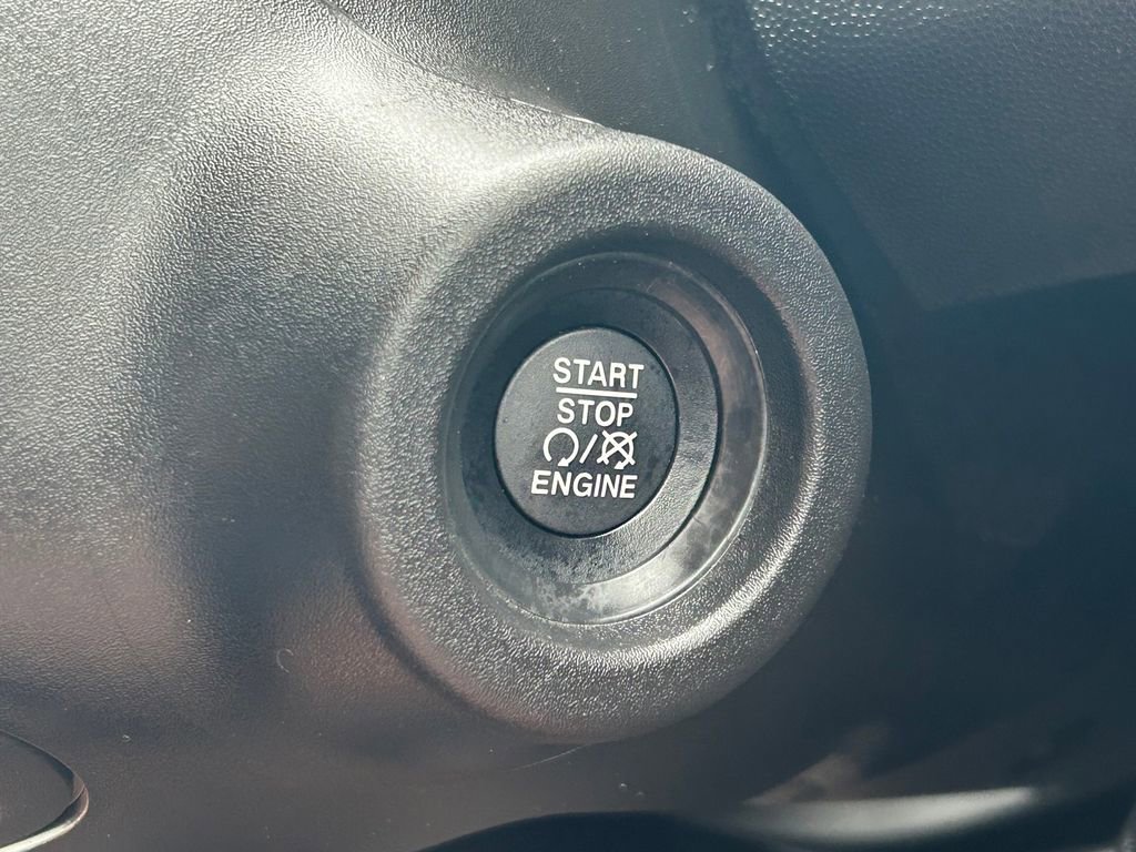 Used 2026 RAM ProMaster 2500 w/ Convenience Group FWD image 26