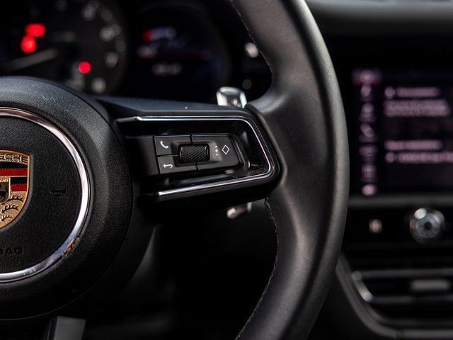 Certified 2025 Porsche Macan image 44