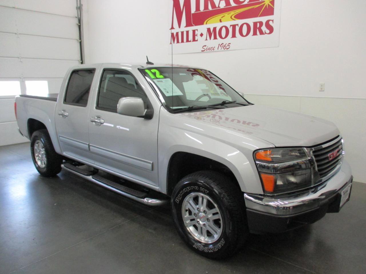 Used 2012 GMC Canyon SLE image 1