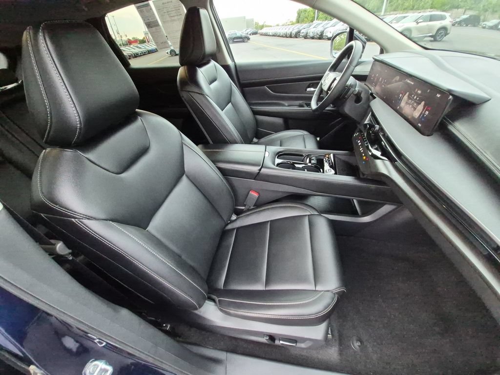 Used 2025 Nissan Murano SV AWD/4WD image 27
