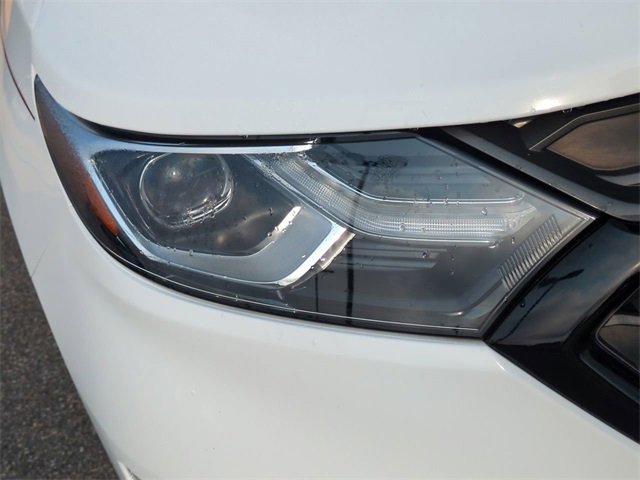 Used 2020 Chevrolet Equinox Premier w/ Premier Redline Edition image 10