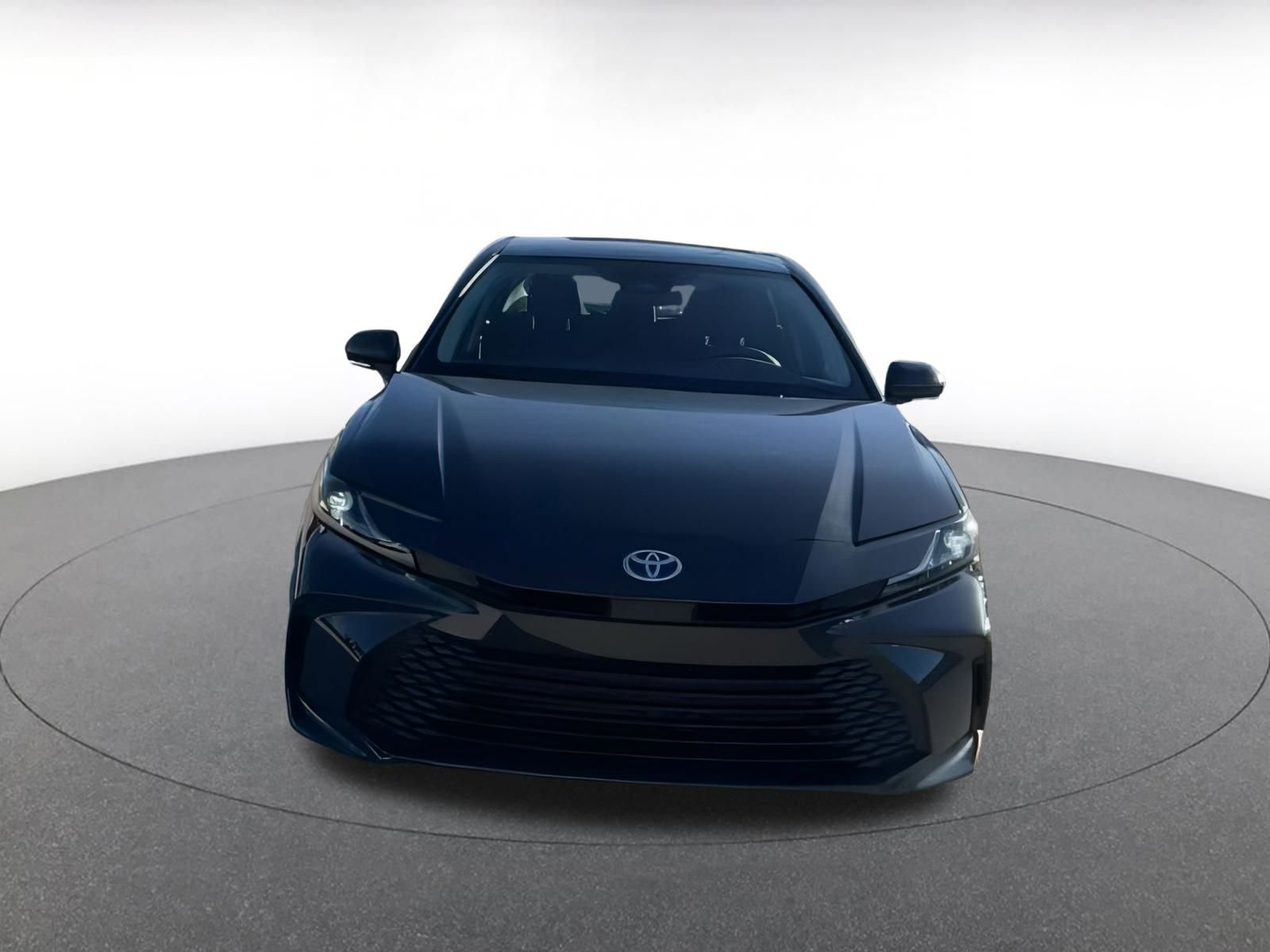 Used 2025 Toyota Camry LE image 16