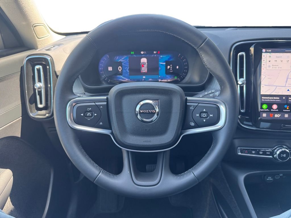 Used 2025 Volvo XC40 B5 Plus AWD/4WD image 16