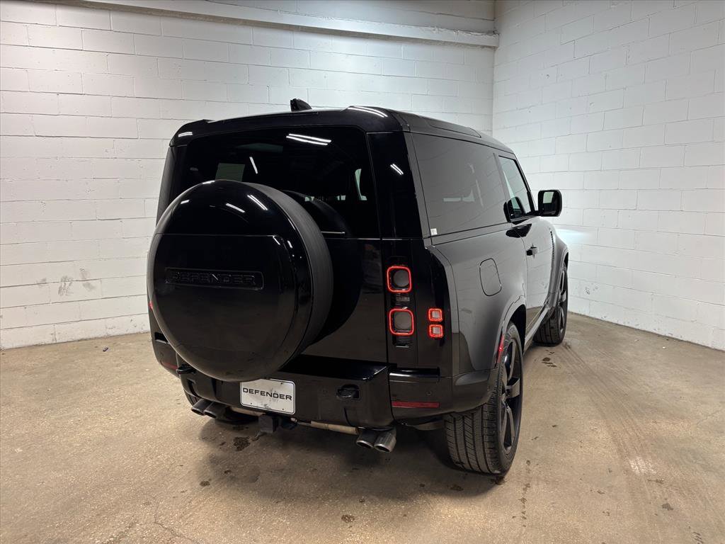 Used 2024 Land Rover Defender 90 V8 image 7