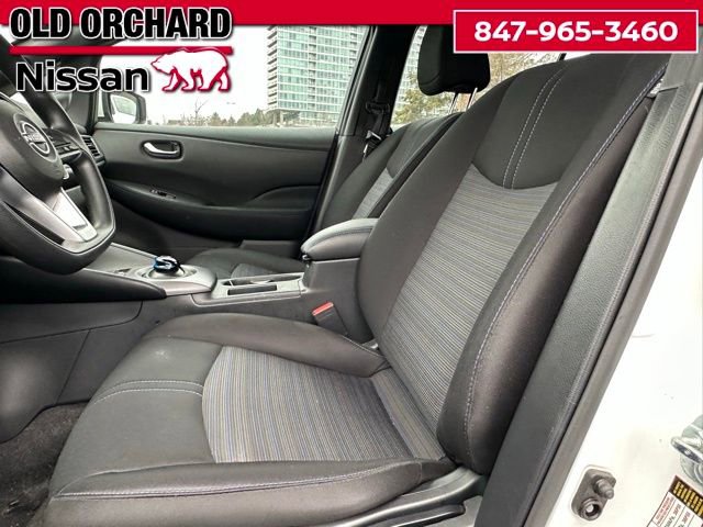 Used 2025 Nissan Leaf S image 10