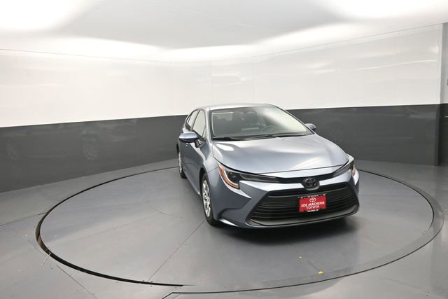 Used 2024 Toyota Corolla LE FWD image 29