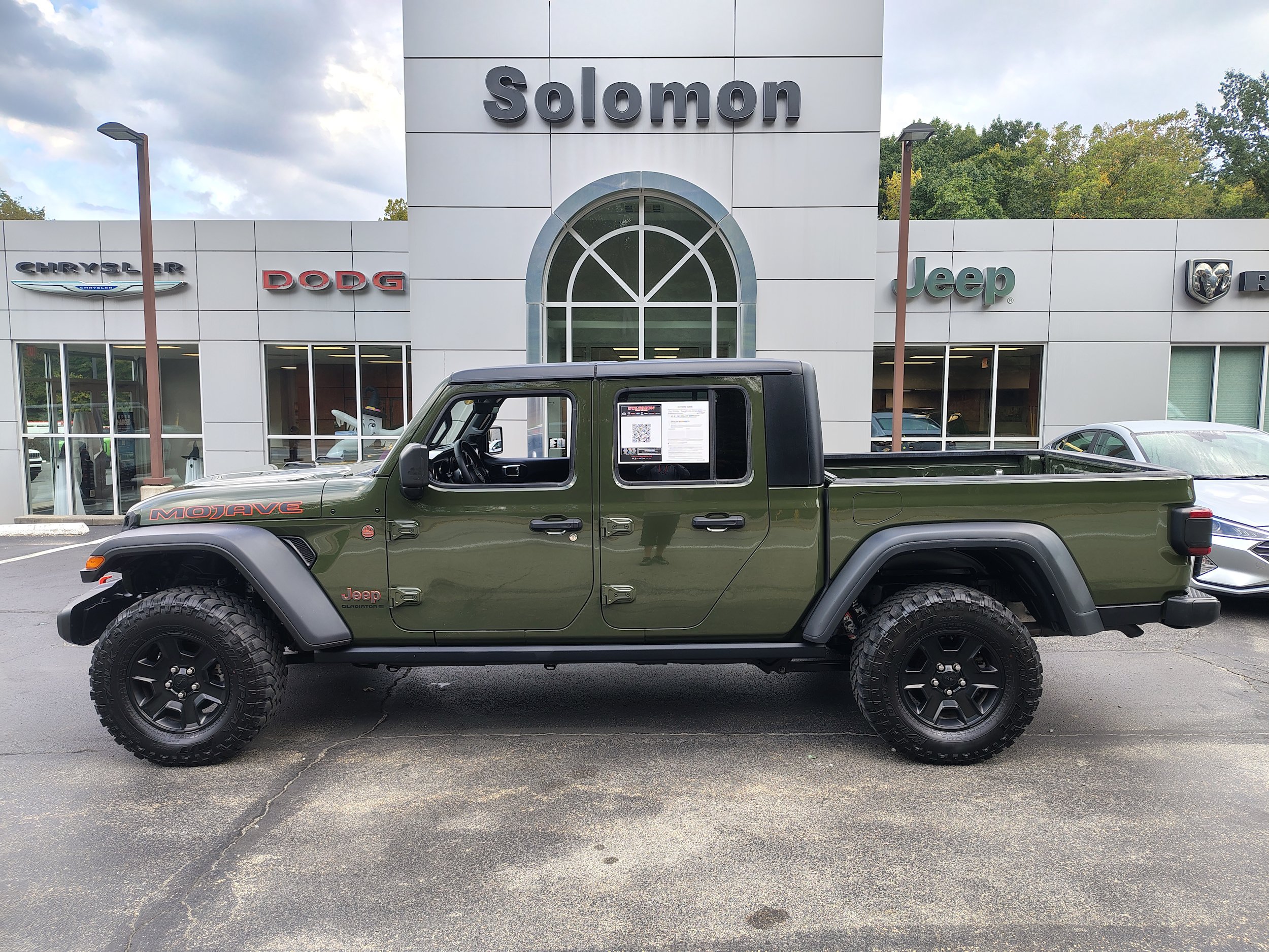 Certified 2023 Jeep Gladiator Mojave w/ LED Lighting Group AWD/4WD image 1