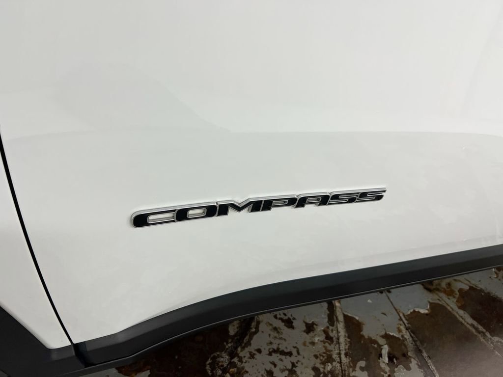 Used 2024 Jeep Compass Limited AWD/4WD image 20