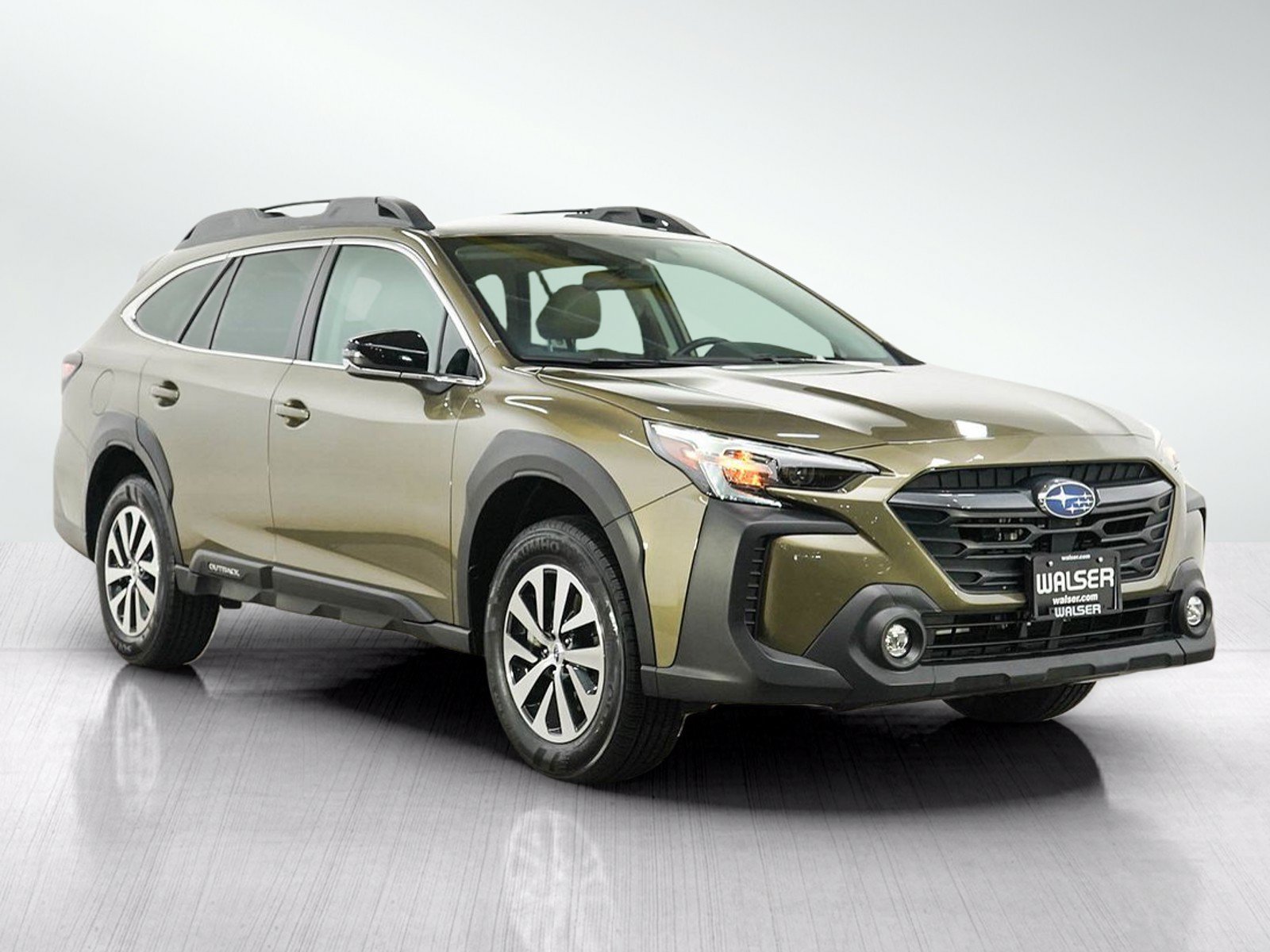 Used 2024 Subaru Outback Premium AWD/4WD image 7