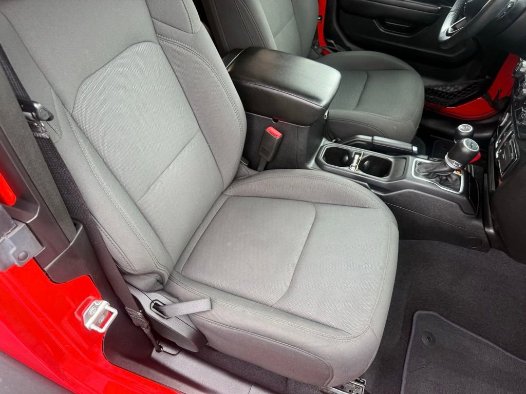 Used 2019 Jeep Wrangler Sport AWD/4WD image 42