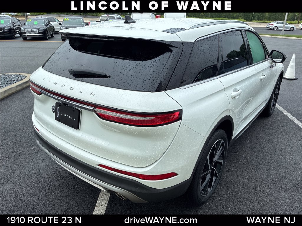 Certified 2023 Lincoln Corsair Reserve FWD image 8