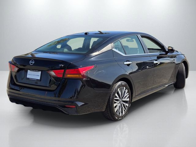 Used 2024 Nissan Altima 2.5 SV image 4