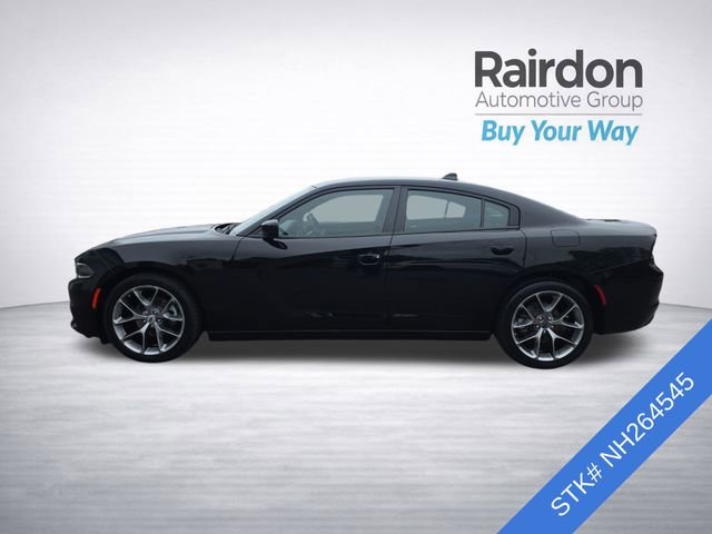 Used 2022 Dodge Charger SXT w/ Plus Group RWD image 4