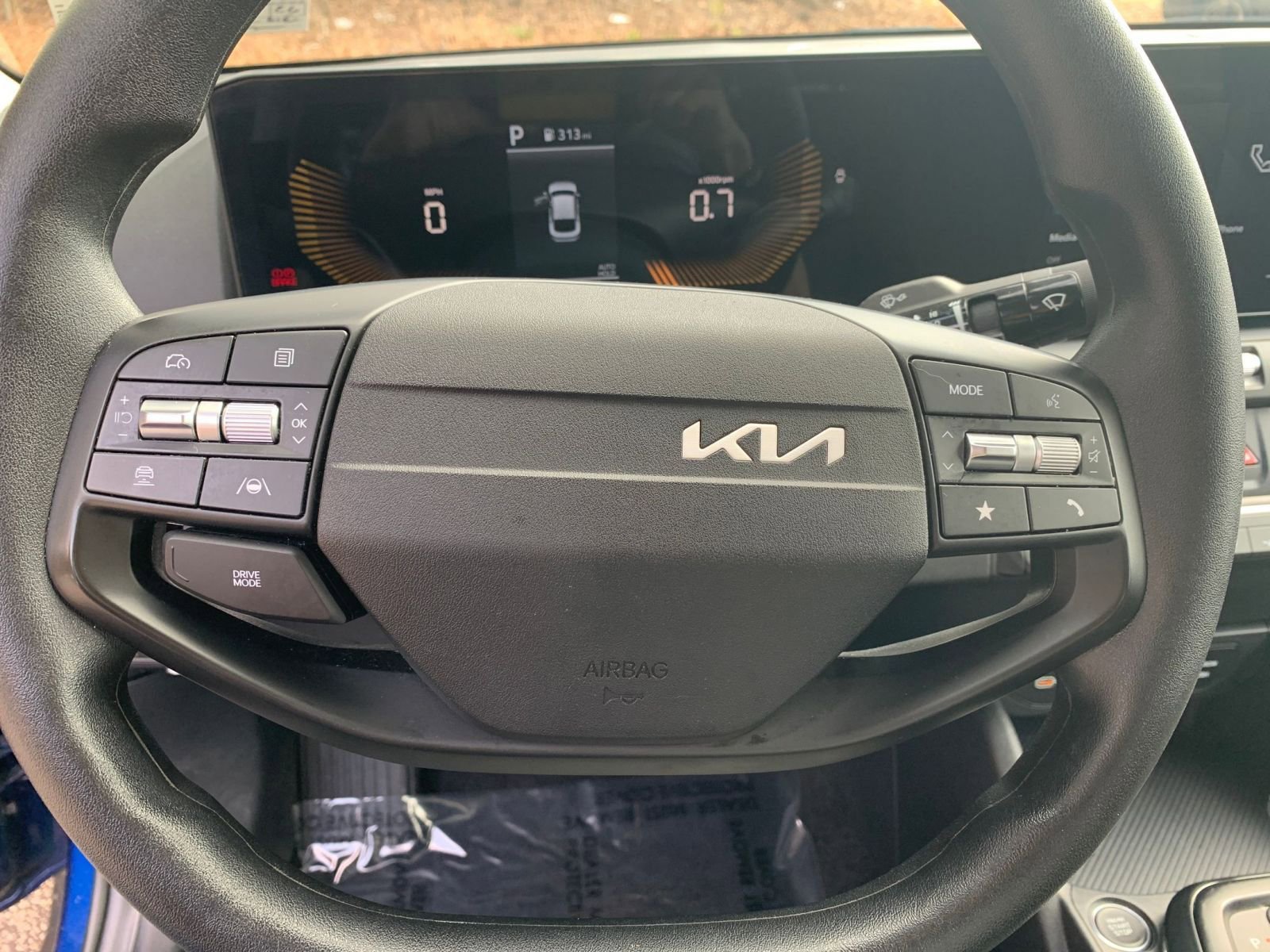 Used 2025 Kia K4 LXS image 28