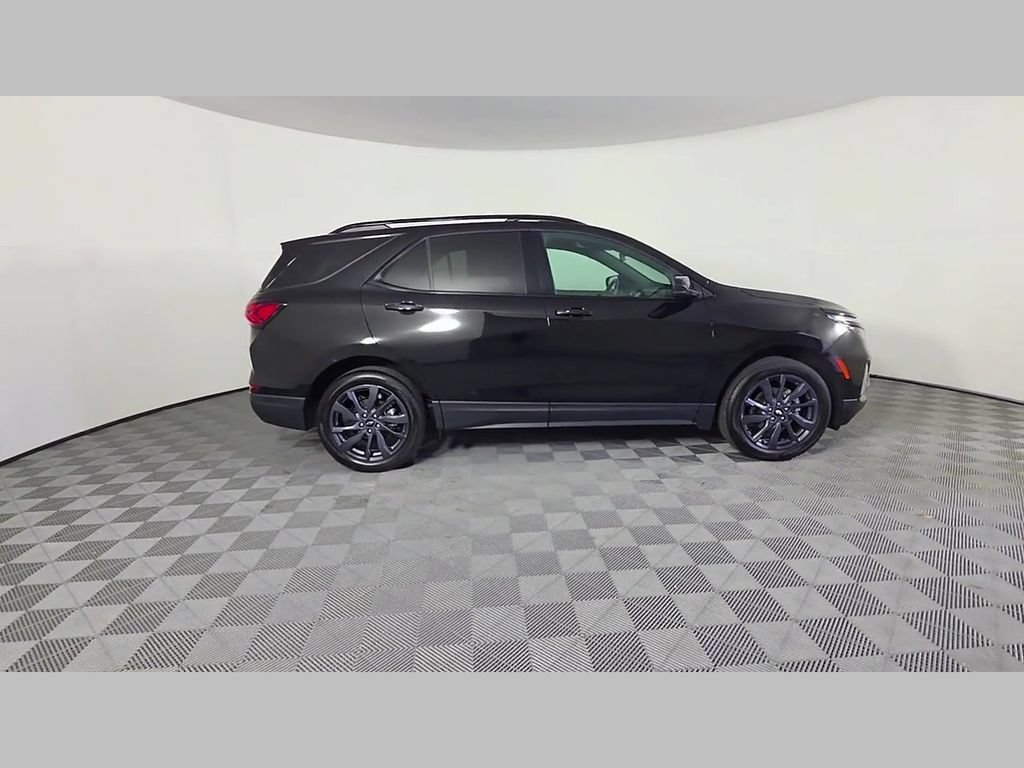 Used 2024 Chevrolet Equinox RS AWD/4WD image 37