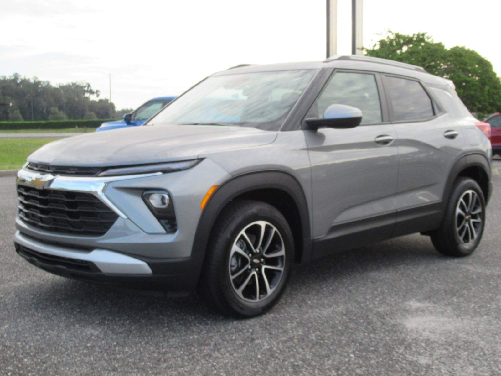 New 2026 Chevrolet TrailBlazer LT w/ Driver Confidence Package FWD image 3