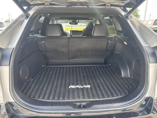 Used 2022 Toyota RAV4 XSE AWD/4WD image 7