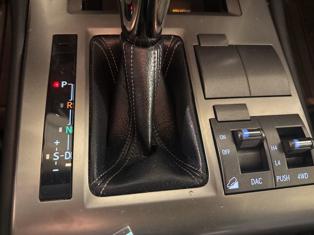 Used 2015 Lexus GX 460 image 16