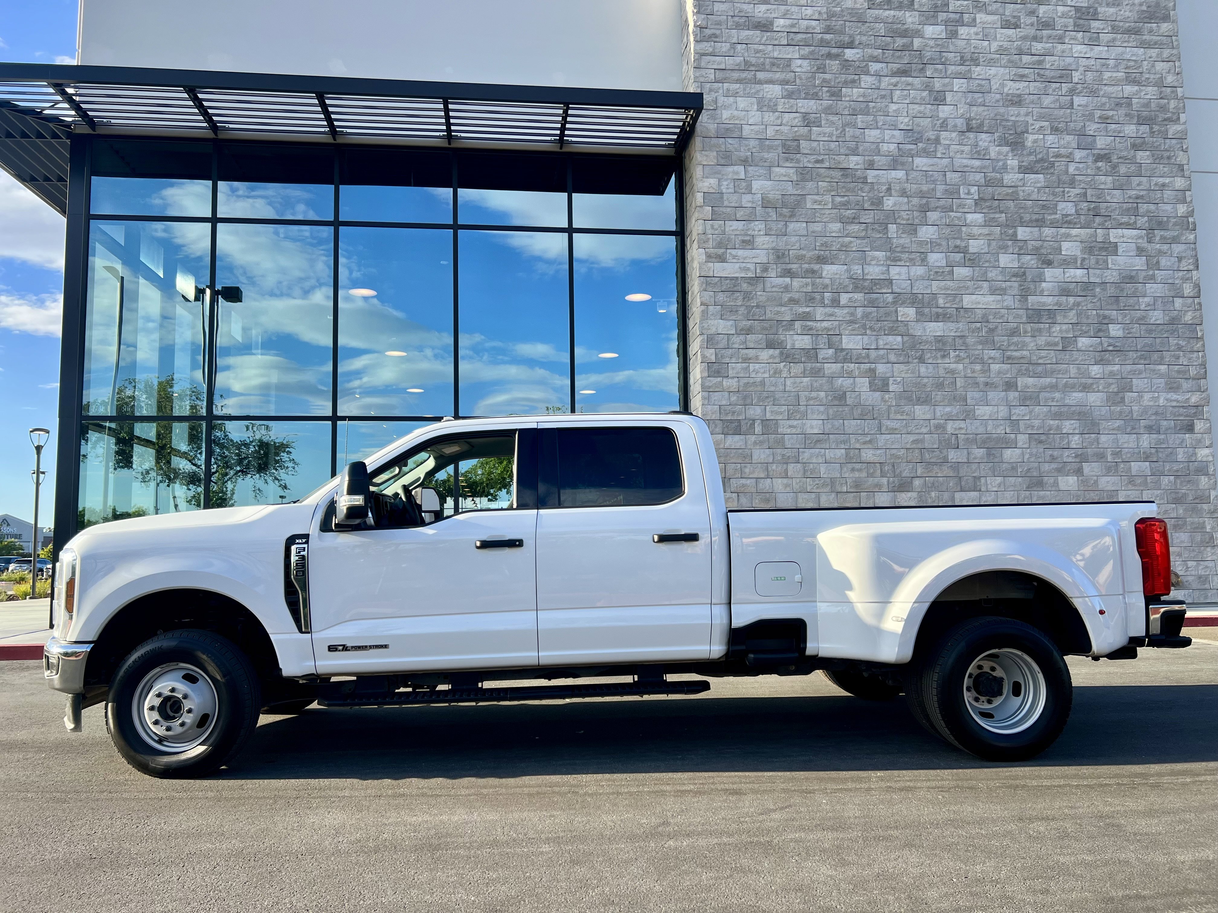 Used 2026 Ford F350 XLT AWD/4WD image 2