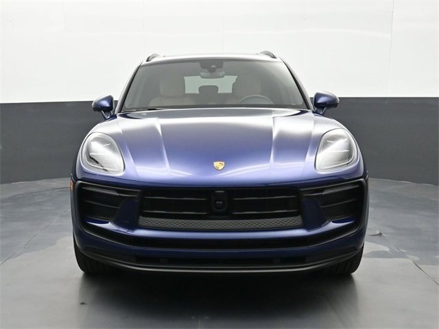 Used 2025 Porsche Macan image 26