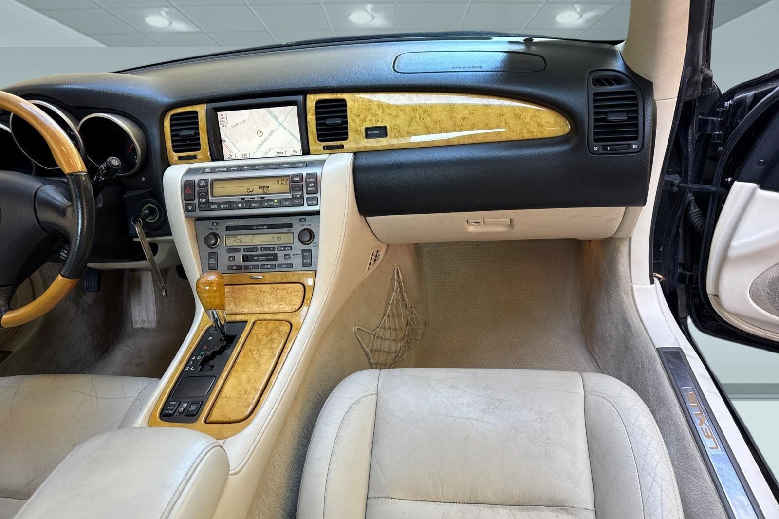 Used 2003 Lexus SC 430 Convertible RWD image 29
