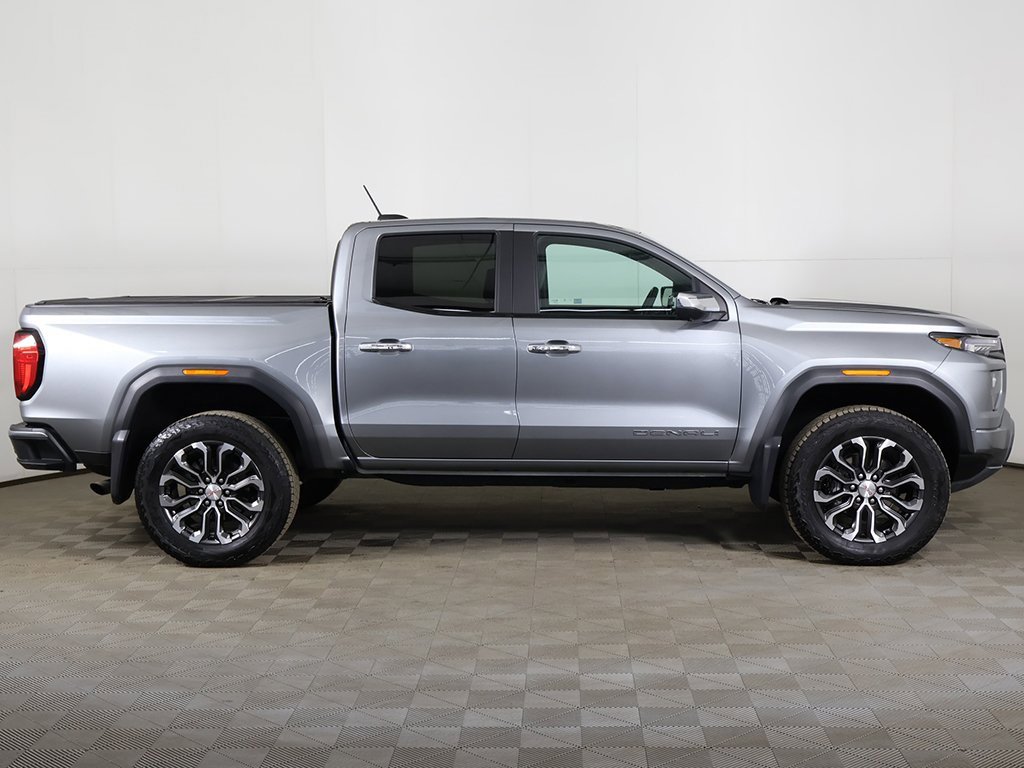 Used 2023 GMC Canyon Denali image 22