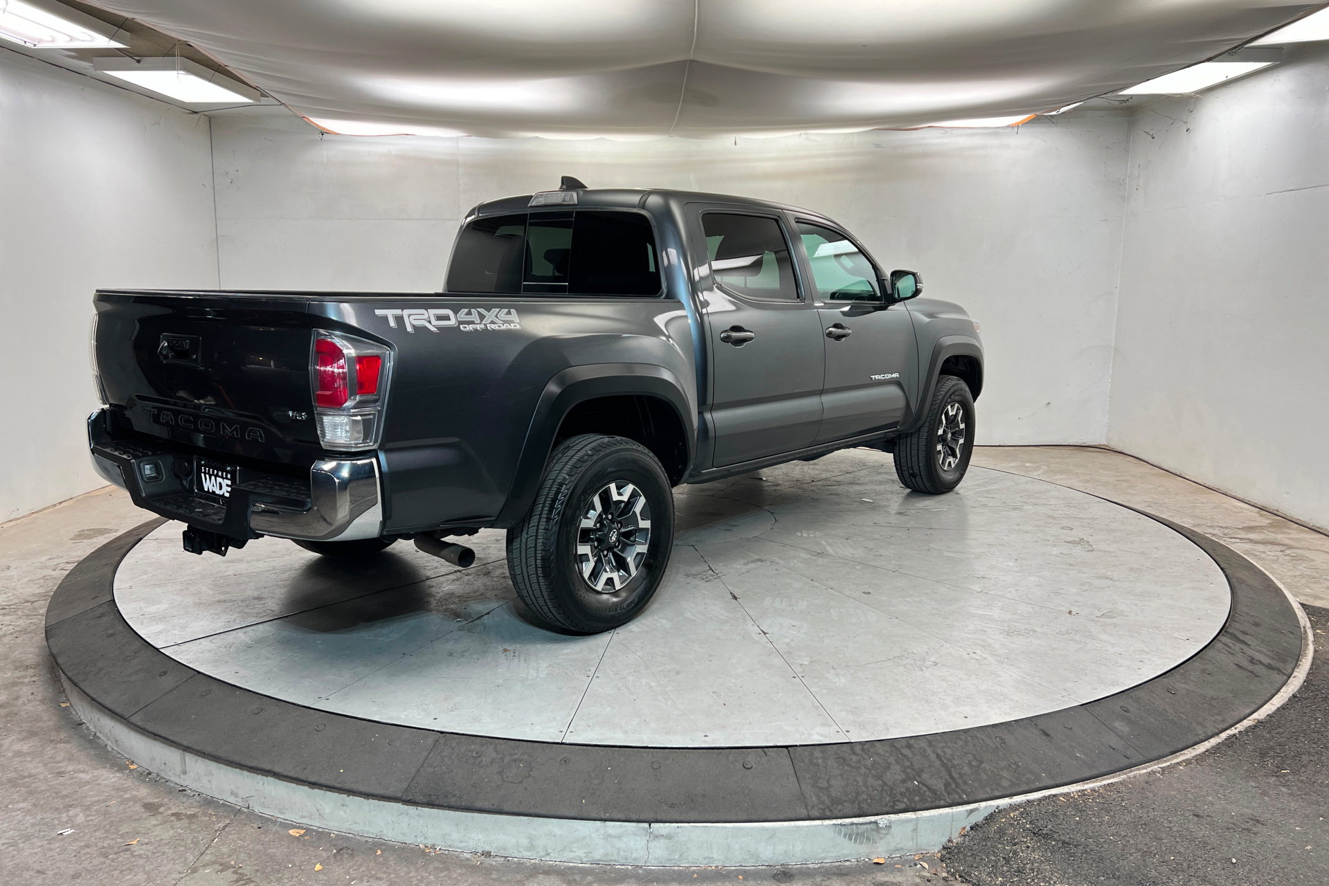 Used 2023 Toyota Tacoma TRD Off-Road image 6