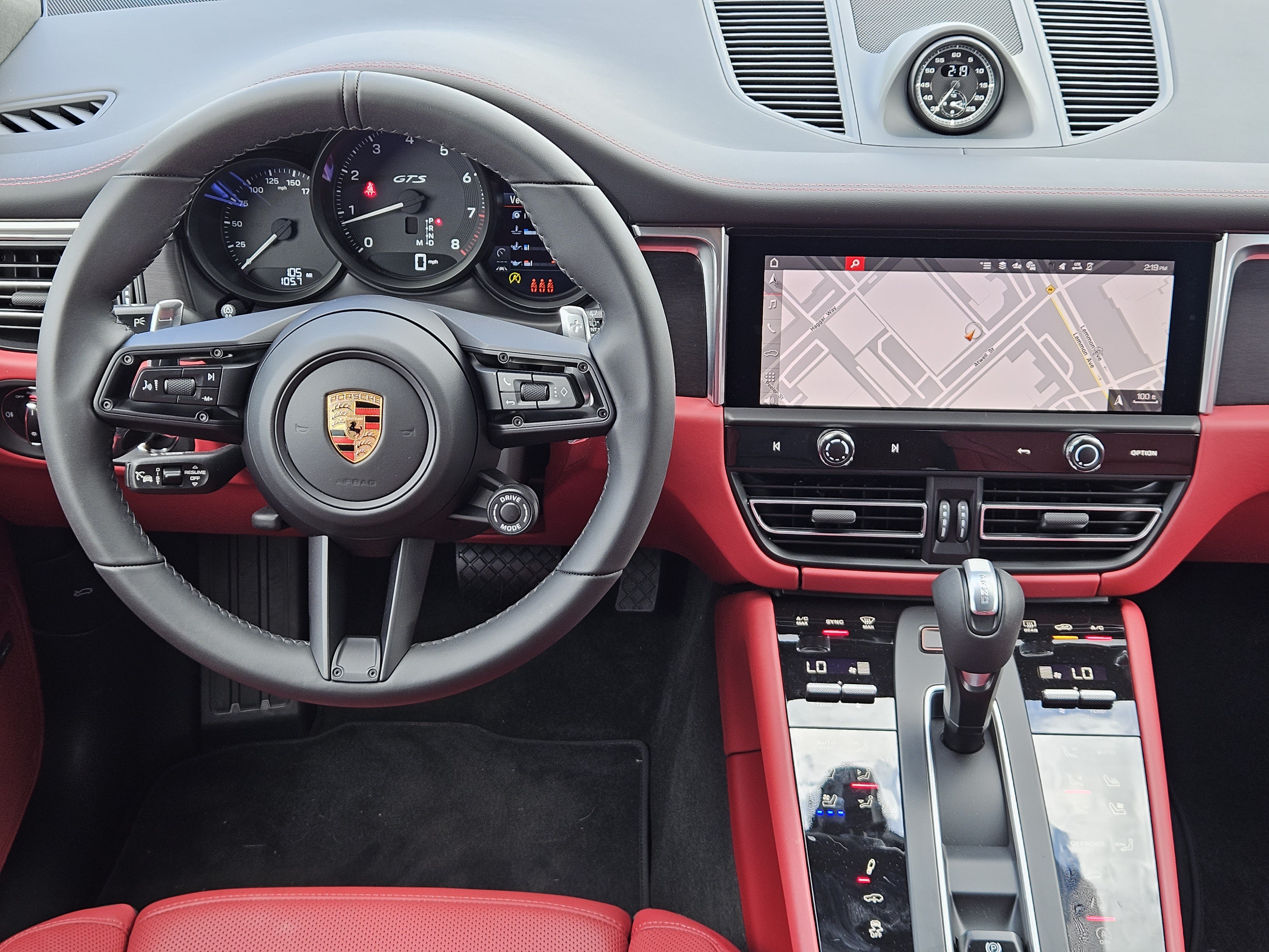 Certified 2026 Porsche Macan GTS AWD/4WD image 25