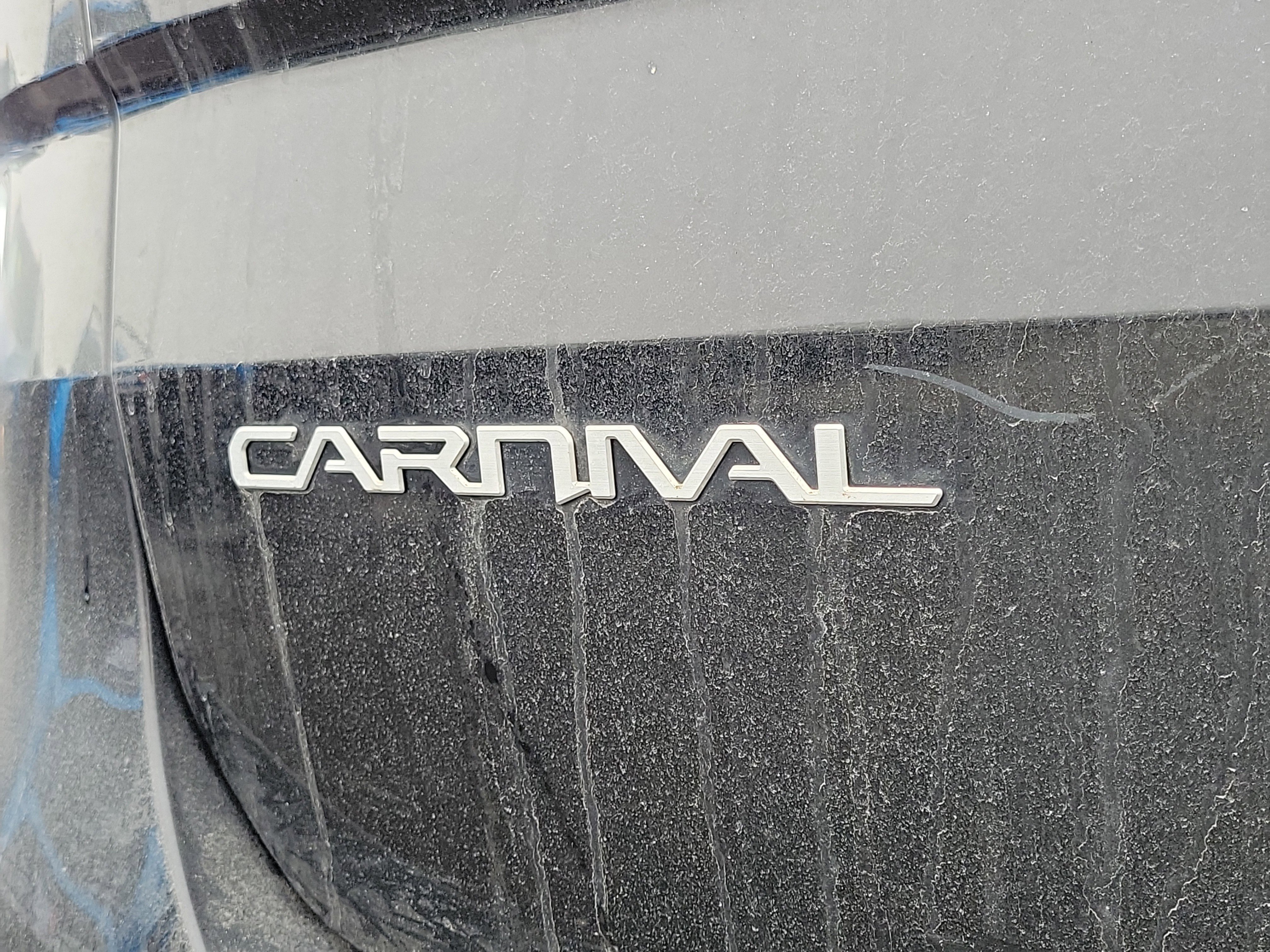 Used 2023 Kia Carnival SX image 6