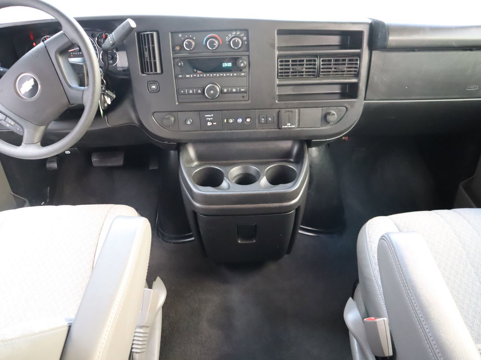 Used 2023 Chevrolet Express 3500 LT w/ LT Preferred Equipment Group image 26