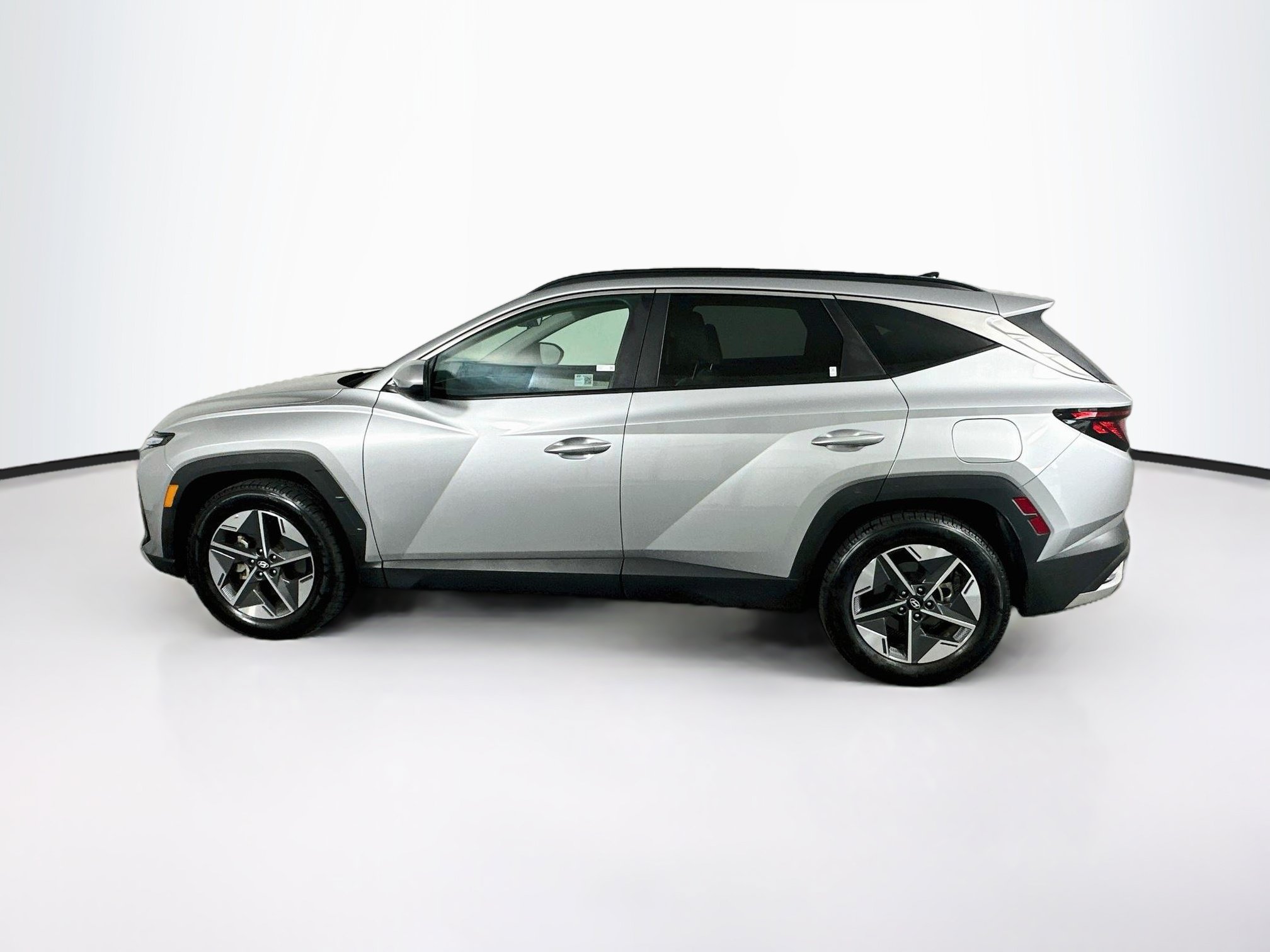 Used 2025 Hyundai Tucson SEL FWD image 4