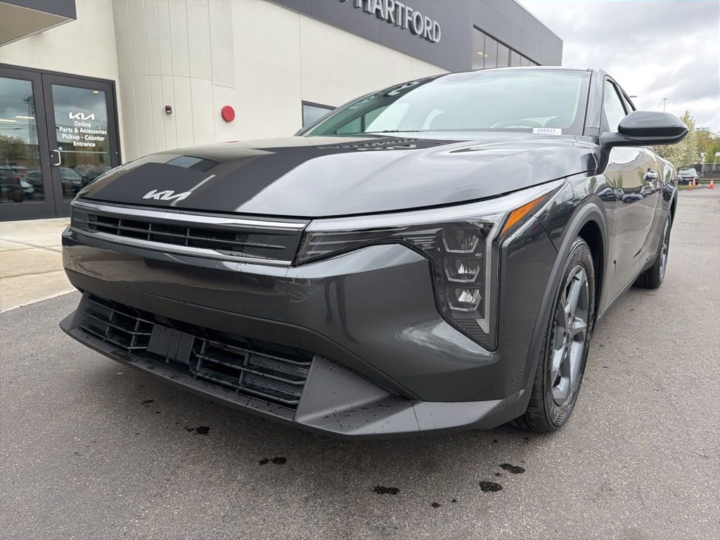 New 2026 Kia K4 LXS FWD image 10