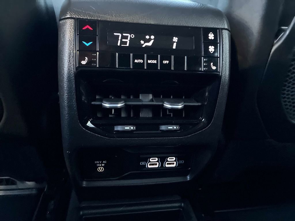 Used 2021 Jeep Grand Cherokee L Limited AWD/4WD image 18