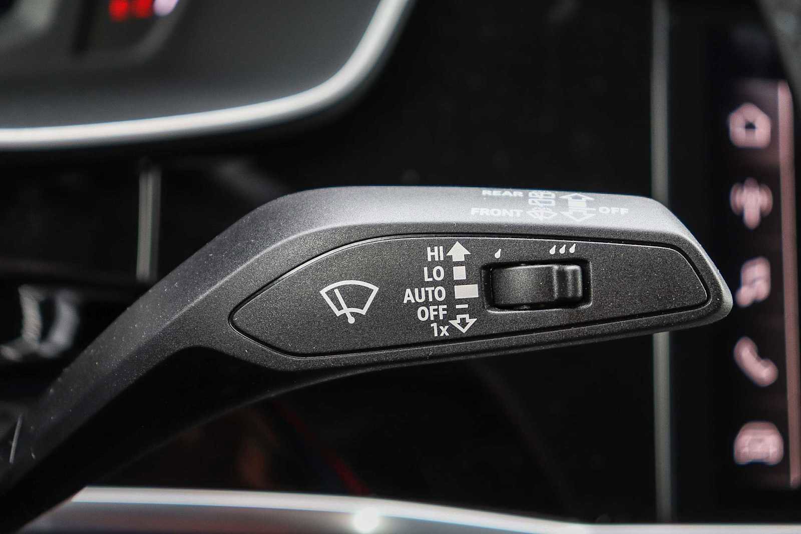 New 2025 Audi Q3 2.0T Premium image 31