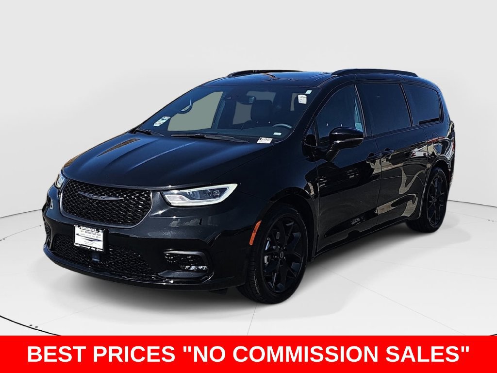 Used 2026 Chrysler Pacifica Limited w/ S Appearance Package FWD image 7