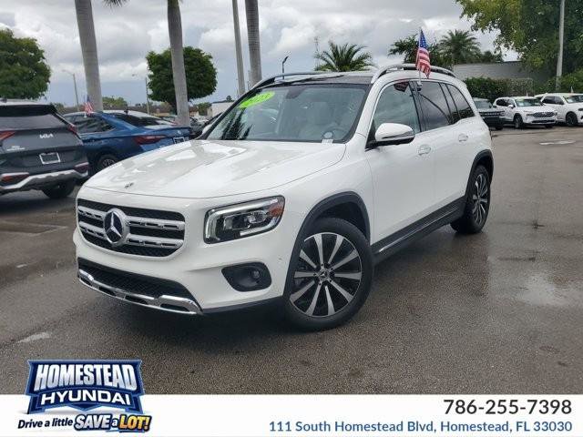 Used 2023 Mercedes-Benz GLB 250 w/ Premium Package image 1