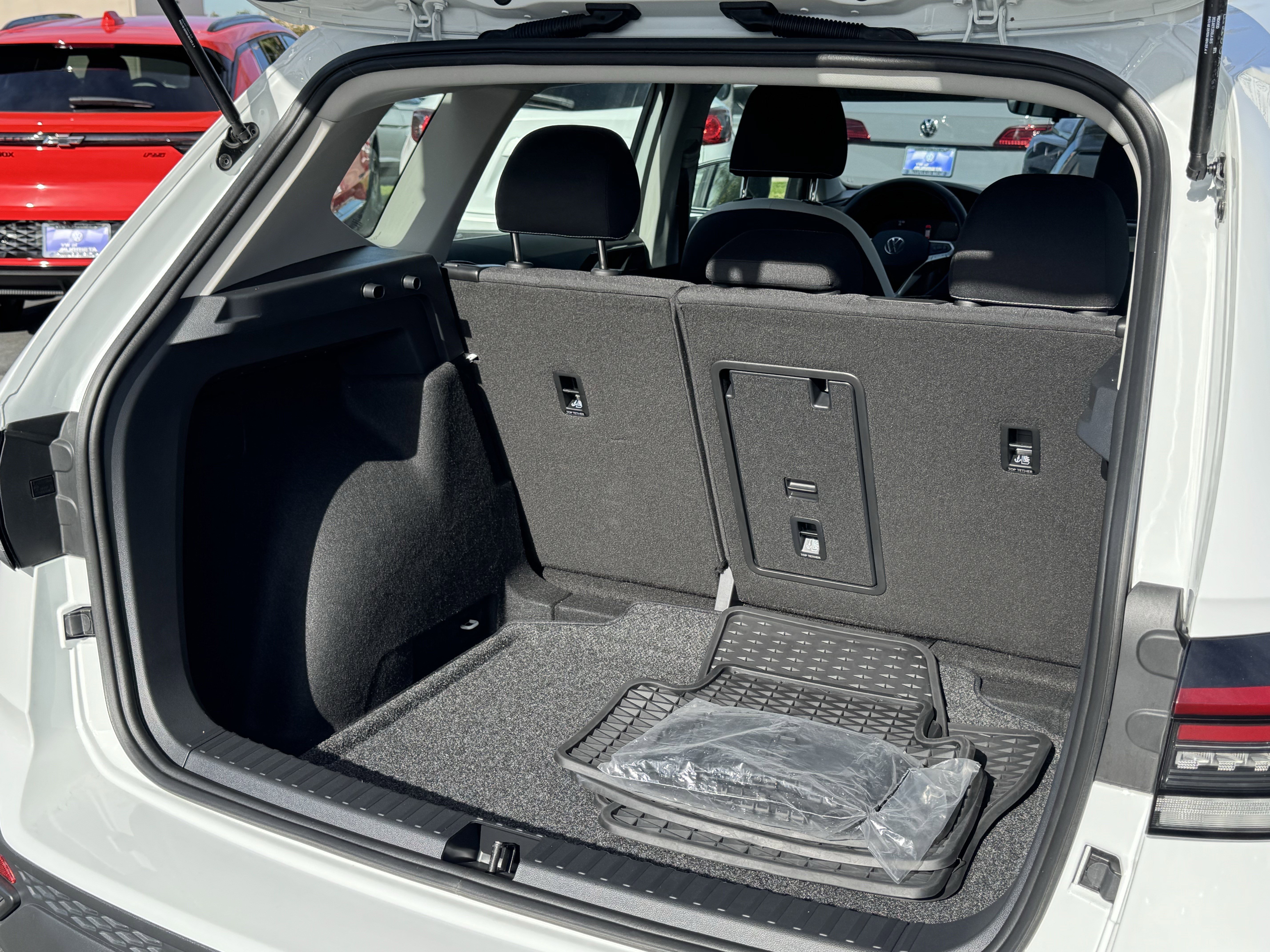 Used 2025 Volkswagen Taos S image 33