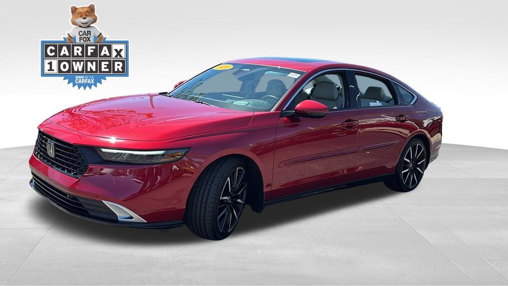 Used 2023 Honda Accord Touring image 3