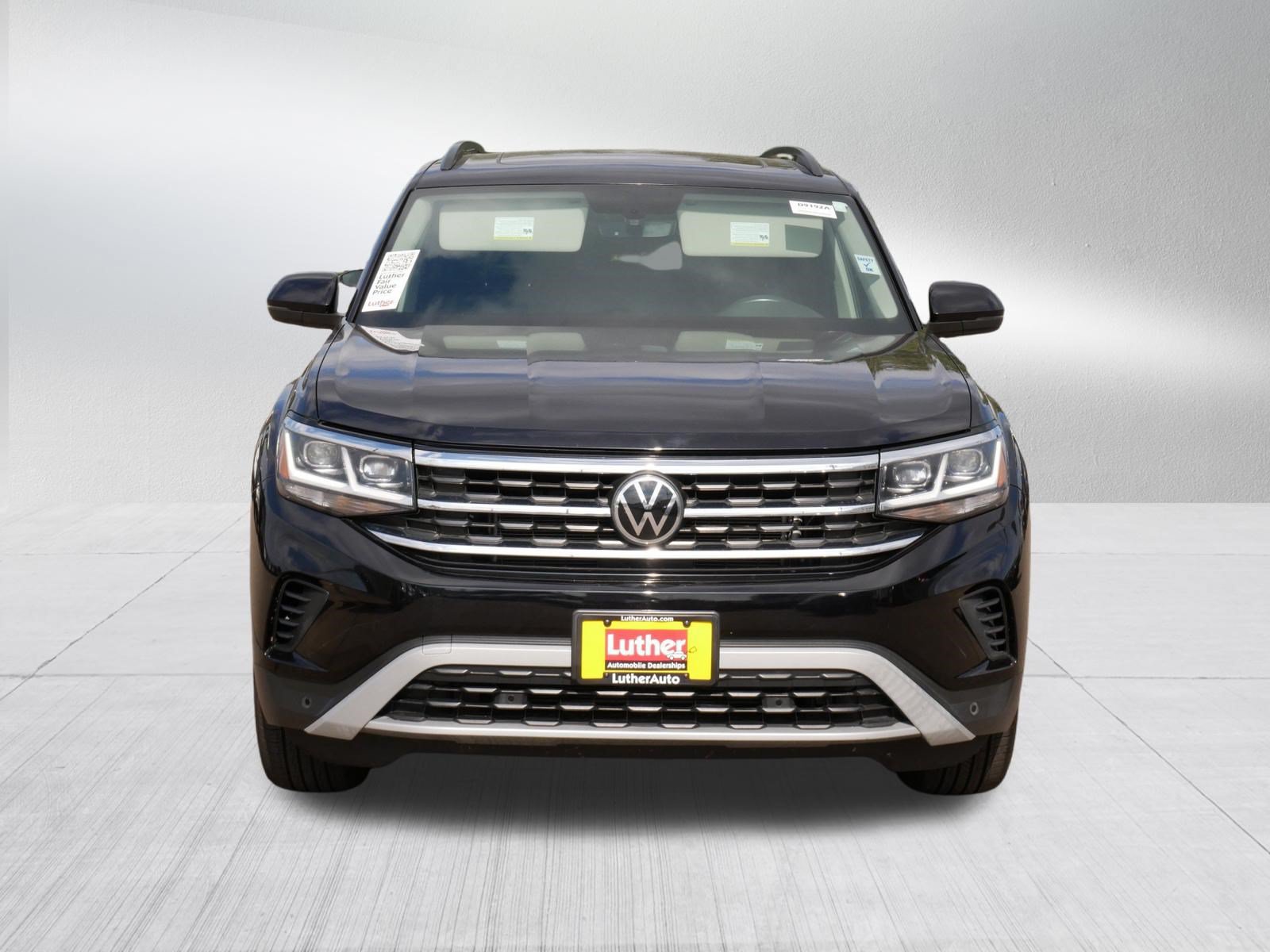Used 2021 Volkswagen Atlas SE w/ Panoramic Sunroof Package AWD/4WD image 2