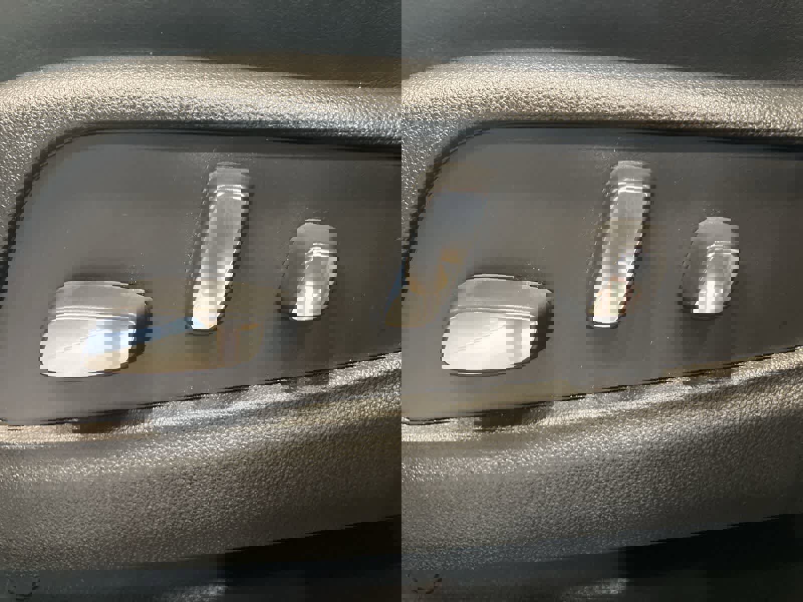 Used 2024 Cadillac XT6 Premium Luxury w/ LPO, Floor Liner Package image 13