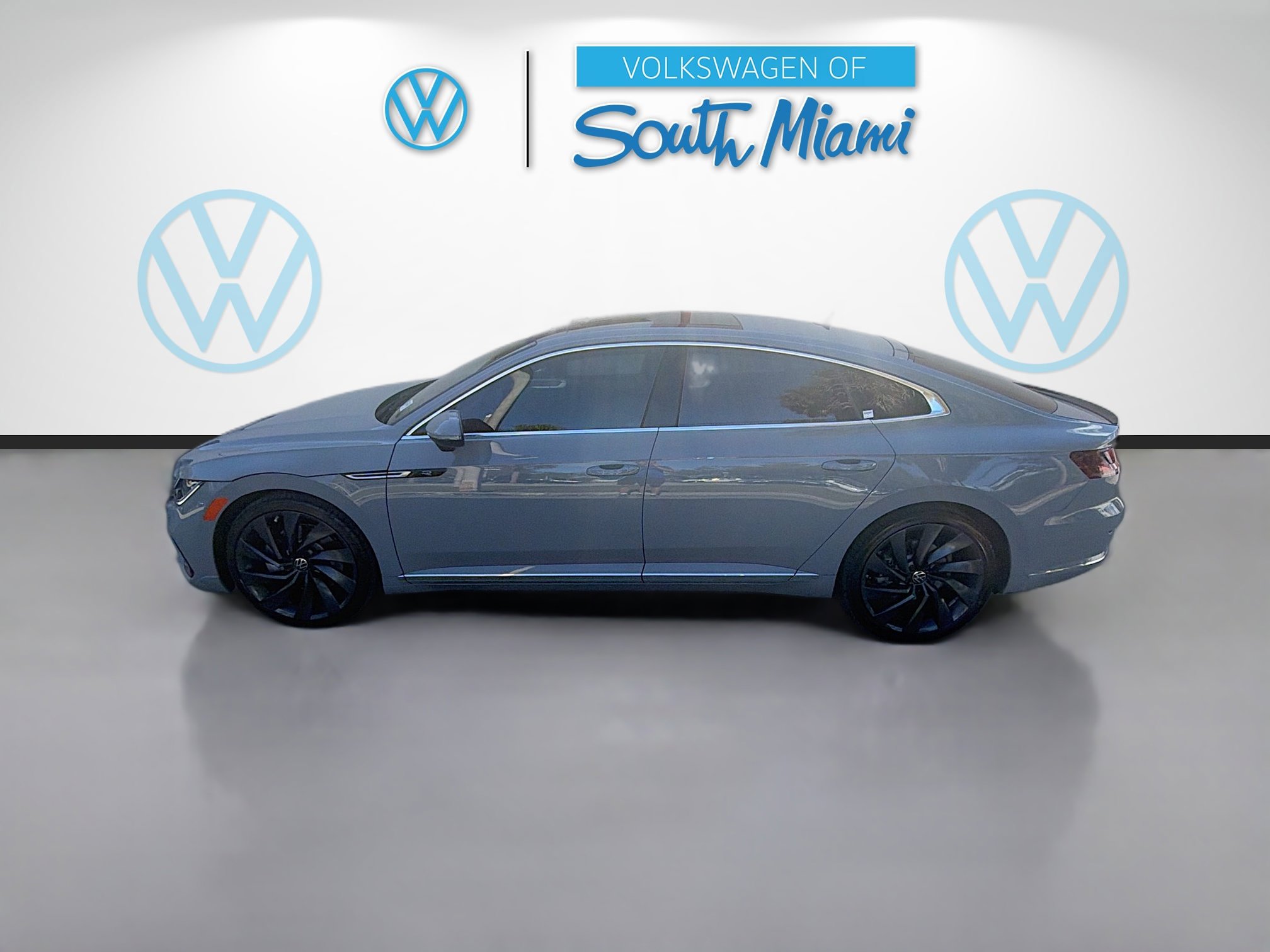 Used 2023 Volkswagen Arteon SEL image 4